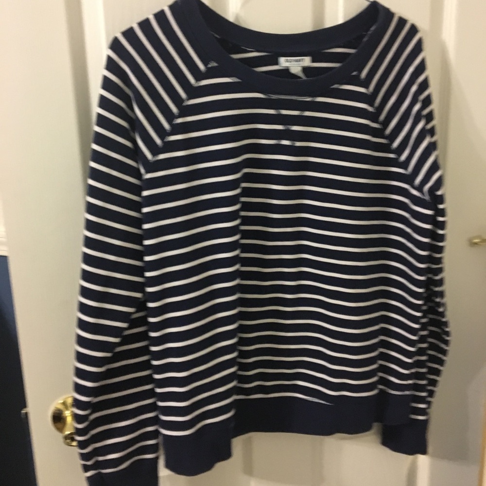 Old Navy top